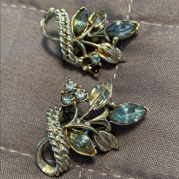 Vintage Coro Earrings - Picture 1 of 4